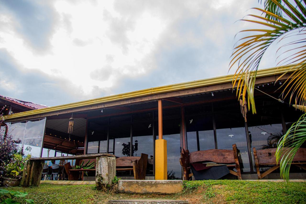 Pacuare Mountain Lodge Tres Equis Exterior photo